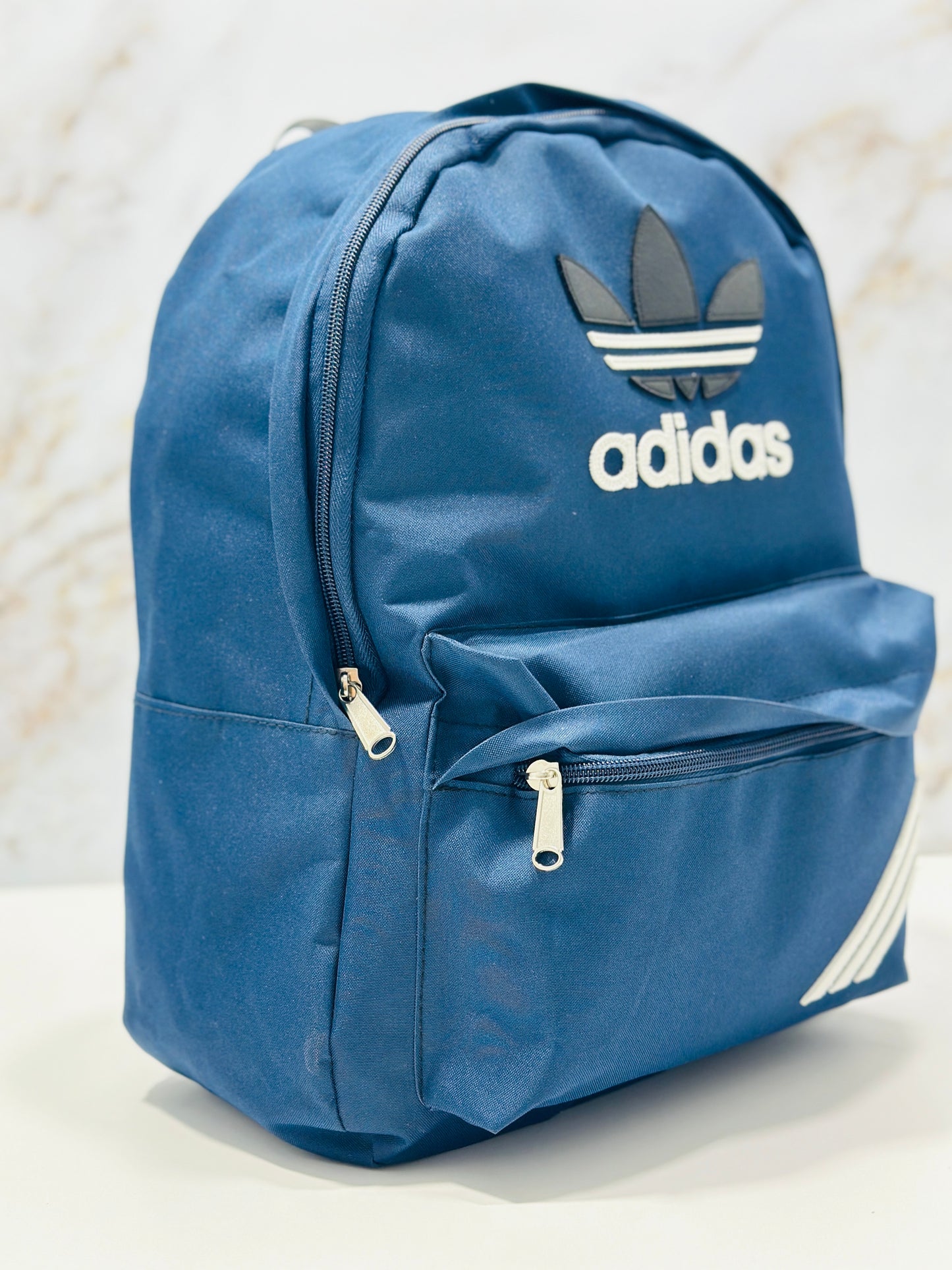 Stylish Back-to-School Backpack: Perfect for the New School Year (Clone)