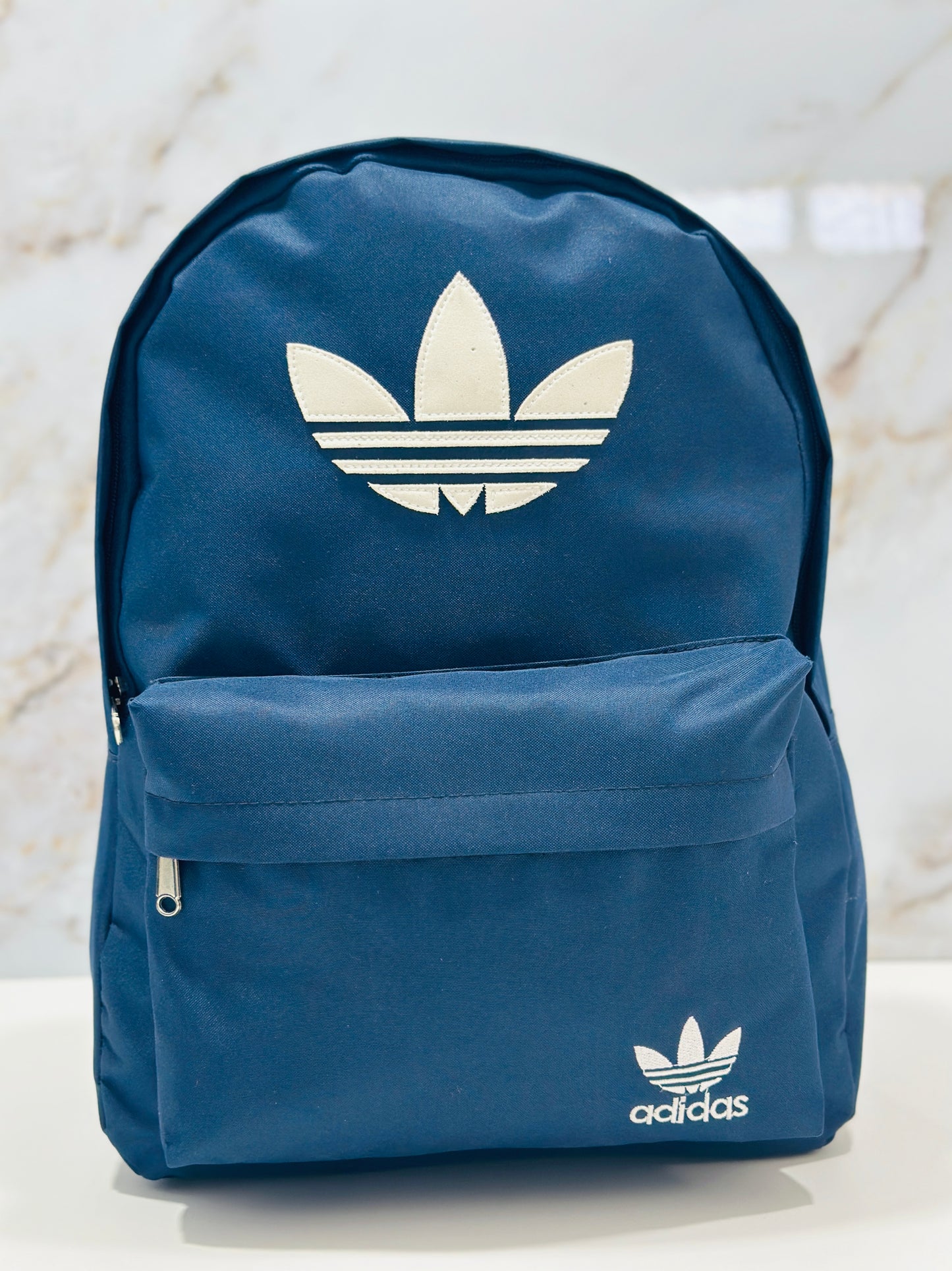 Stylish Back-to-School Backpack: Perfect for the New School Year (Clone)