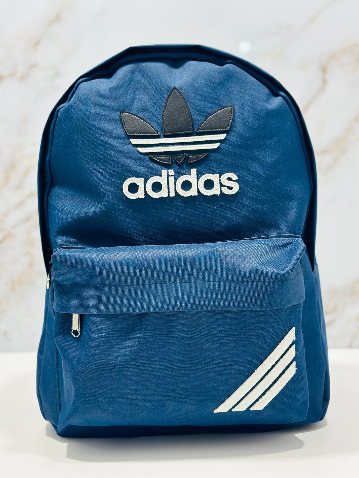 Stylish Back-to-School Backpack: Perfect for the New School Year (Clone)